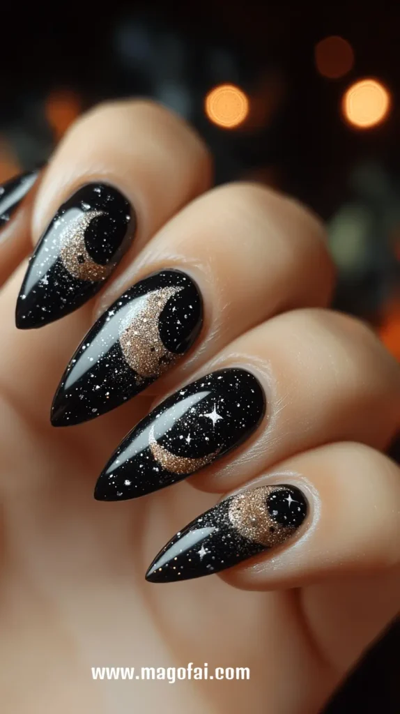 28. Eerie Moon & Stars - Halloween Nails