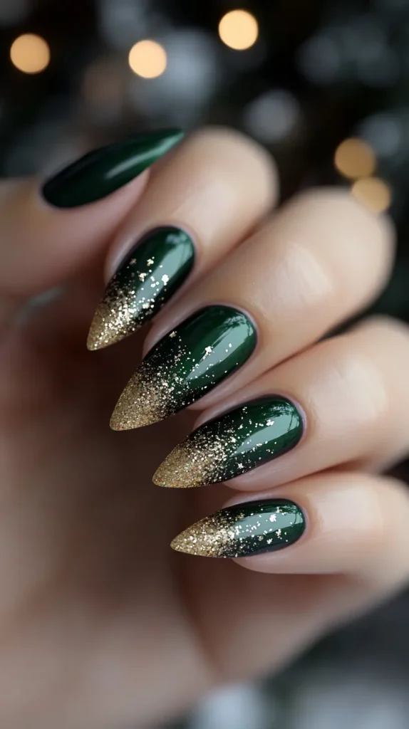 dark_green_and_gold_nail